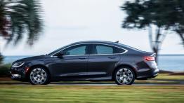 Chrysler 200C (2015) - lewy bok