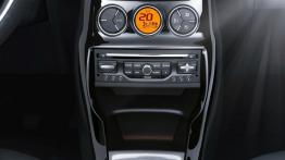 Citroen C3 II Facelifting (2013) - konsola środkowa
