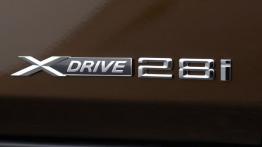 BMW X1 - emblemat boczny
