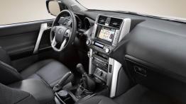 Toyota Land Cruiser 2010 - pełny panel przedni
