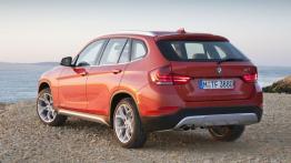 BMW X1 Facelifting - lewy bok