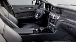 Mercedes CLS 63 AMG 2012 - widok ogólny wnętrza z przodu
