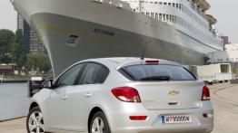 Chevrolet Cruze hatchback ECO-TEC - widok z tyłu