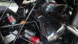 Koenigsegg CCR Edo Competition - pokrywa silnika otwarta