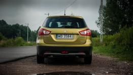 Suzuki SX4 S-cross 1.6 VVT - galeria redakcyjna (2) - widok z tyłu