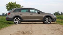Seat Leon III X-Perience 2.0 TDI - galeria redakcyjna 2 - prawy bok