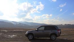 Suzuki Grand Vitara II SUV 5d Facelifting 2012 2.4 VVT 169KM - galeria redakcyjna 2 - lewy bok