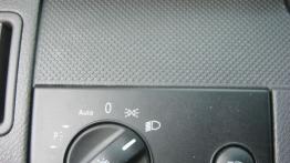 Mercedes Vito W639 Furgon Facelifting 110 CDI 95KM - galeria redakcyjna (2) - panel sterowania pod k