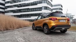 Suzuki Vitara 1.0 Boosterjet 111 KM - galeria redakcyjna (2) - widok z tyłu