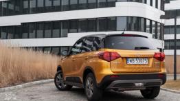 Suzuki Vitara 1.0 Boosterjet 111 KM - galeria redakcyjna (2) - widok z tyłu