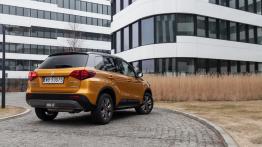 Suzuki Vitara 1.0 Boosterjet 111 KM - galeria redakcyjna (2) - widok z tyłu