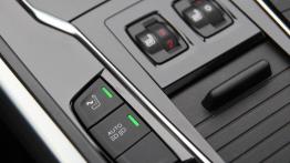 Peugeot 508 SW Facelifting - galeria redakcyjna (2) - przyciski na tunelu środkowym