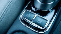 Mitsubishi Outlander III PHEV - galeria redakcyjna (2) - przyciski na tunelu środkowym
