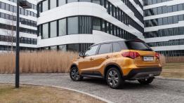 Suzuki Vitara 1.0 Boosterjet 111 KM - galeria redakcyjna (2) - widok z tyłu