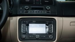 Skoda Fabia II Facelifting 1.2 TSI - galeria redakcyjna - konsola środkowa