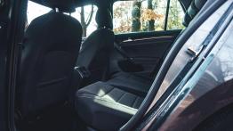 Volkswagen Golf R - galeria redakcyjna (2) - tylna kanapa
