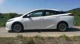 Toyota Prius Plug-in (2) - galeria redakcyjna - lewy bok
