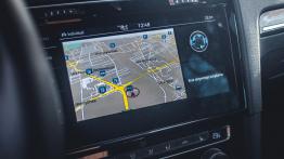 Volkswagen Golf R - galeria redakcyjna (2) - ekran systemu multimedialnego