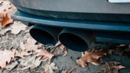 Volkswagen Golf R - galeria redakcyjna (2) - rura wydechowa
