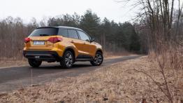 Suzuki Vitara 1.0 Boosterjet 111 KM - galeria redakcyjna (2) - widok z tyłu