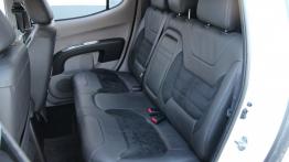 Mitsubishi L200 IV Double Cab 2.5 - galeria redakcyjna - tylna kanapa