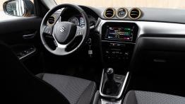 Suzuki Vitara 1.0 Boosterjet 111 KM - galeria redakcyjna (2) - pe?ny panel przedni