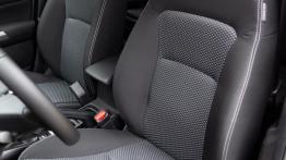 Suzuki Vitara 1.0 Boosterjet 111 KM - galeria redakcyjna (2) - fotel kierowcy, widok z przodu