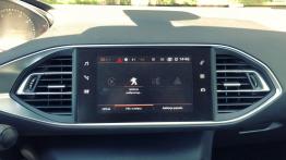 Peugeot 308 kontra Volkswagen Golf – czy Francuzi pokonają „króla kompaktów”?