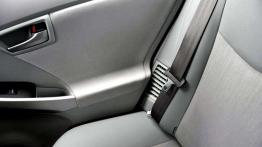 Toyota Prius HSD - hybryda uniwersalna