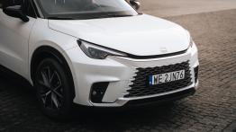 Lexus LBX E-Four Cool to wyjątkowe połączenie Mini i Toyoty. Ideał miejskiego premium