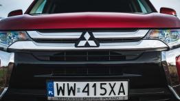 Mitsubishi Outlander 2.0 4WD CVT - galeria redakcyjna - grill