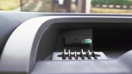 Renault Trafic 1.6 sCi 120 KM - galeria redakcyjna - inny element panelu przedniego