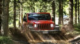  Jeep Wrangler Rubicon Unlimited (2018) - widok z przodu