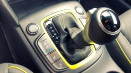 Hyundai Kona 1.6 T-GDI 177 KM - galeria redakcyjna - d?wignia zmiany biegów