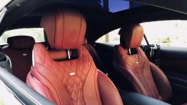 Mercedes-Benz S560 Coupe 4.0 V8 469 KM - galeria redakcyjna - fotel pasa?era, widok z przodu