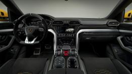 Lamborghini Urus (2017) - kokpit