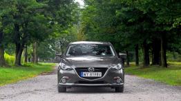 Mazda 3 III Sedan 2.0 120KM - galeria redakcyjna - widok z przodu