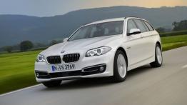 BMW serii 5 F11 520d Touring (2015) - widok z przodu