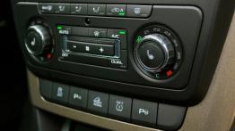 Skoda Yeti Outdoor 2.0 TDI 170KM - galeria redakcyjna - panel sterowania wentylacją i nawiewem