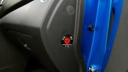 Suzuki Celerio 1.0 68KM - galeria redakcyjna - wyłącznik poduszki powietrznej pasażera