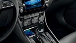 Skoda Superb III Combi (2015) - konsola środkowa