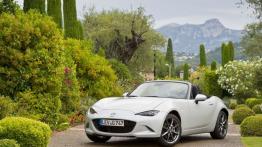 Mazda MX-5 IV White (2015) - widok z przodu