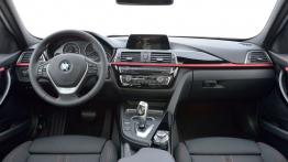 BMW 320d EfficientDynamics Touring Facelifting (2015) - pełny panel przedni