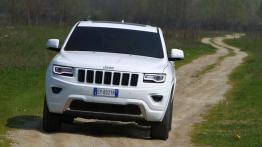 Jeep Grand Cherokee IV Facelifting (2014) Overland - widok z przodu