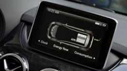Mercedes klasy B Electric Drive (2014) - radio/cd/panel lcd