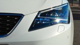 Seat Leon III Hatchback - galeria redakcyjna - lewy przedni reflektor - wyłączony