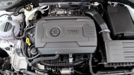 Skoda Octavia III RS - galeria redakcyjna - silnik