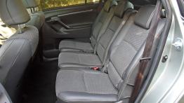 Toyota Verso Facelifting 2.0 D-4D 124KM - galeria redakcyjna (3) - tylna kanapa