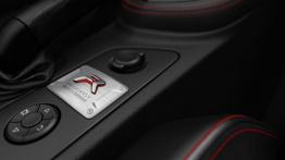Peugeot RCZ R (2013) - tunel środkowy między fotelami
