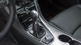 Infiniti Q50 2.2d 170KM - galeria redakcyjna - skrzynia biegów
